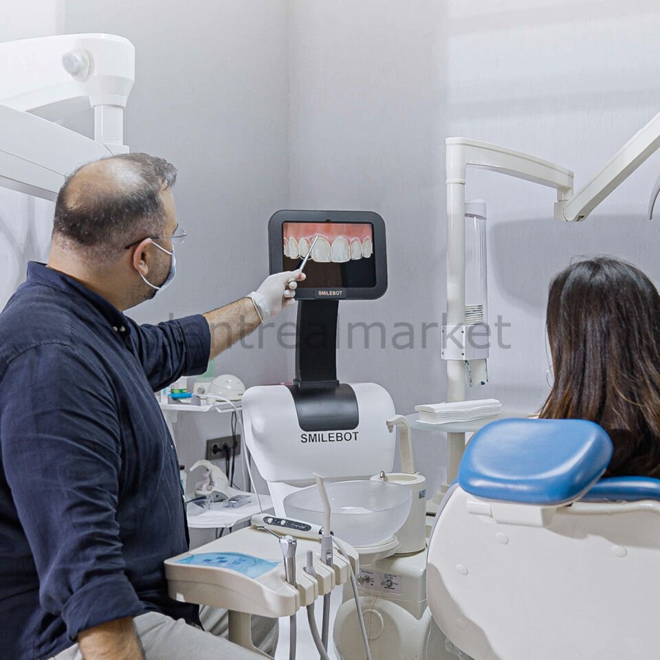 SmileBot -  Yapay Zeka Destekli Gülüş Tasarımı Sistemi